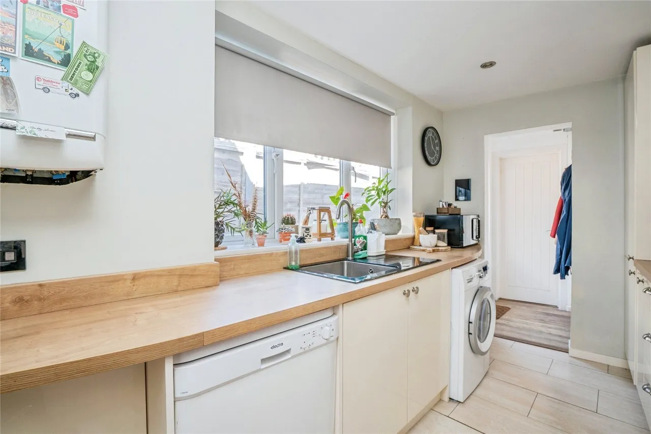 London Road, Waterlooville, PO7, photo 8