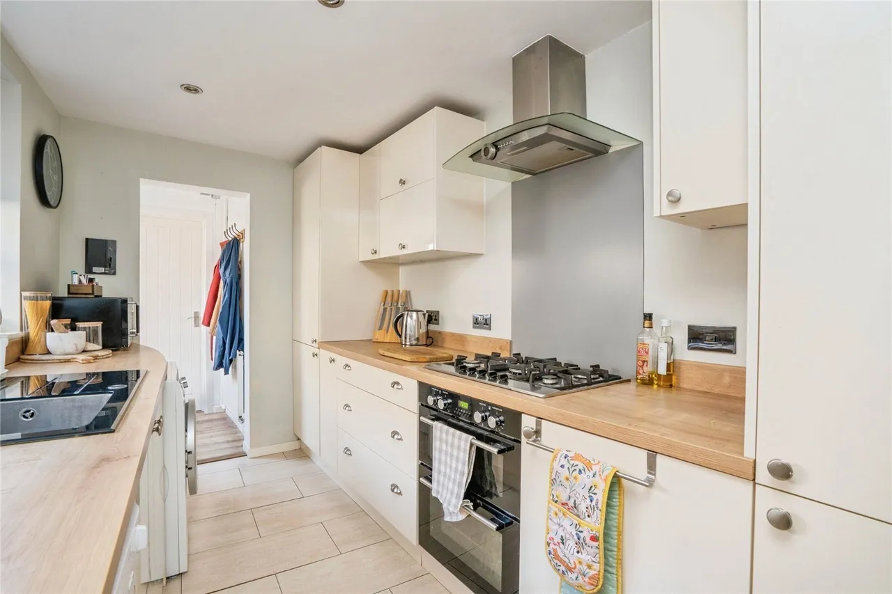 London Road, Waterlooville, PO7, photo 7