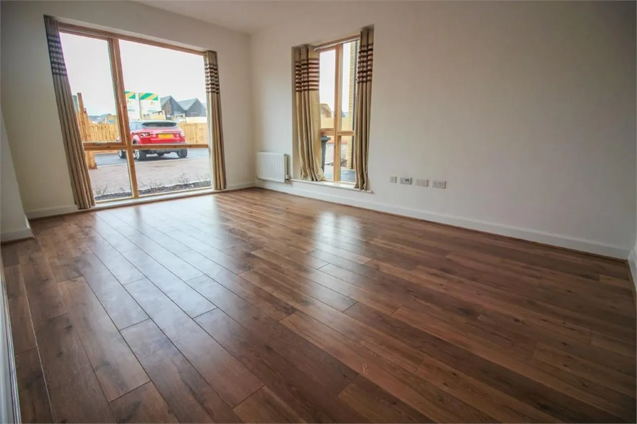 Bullfinch Road, Newhall, CM17, photo 4