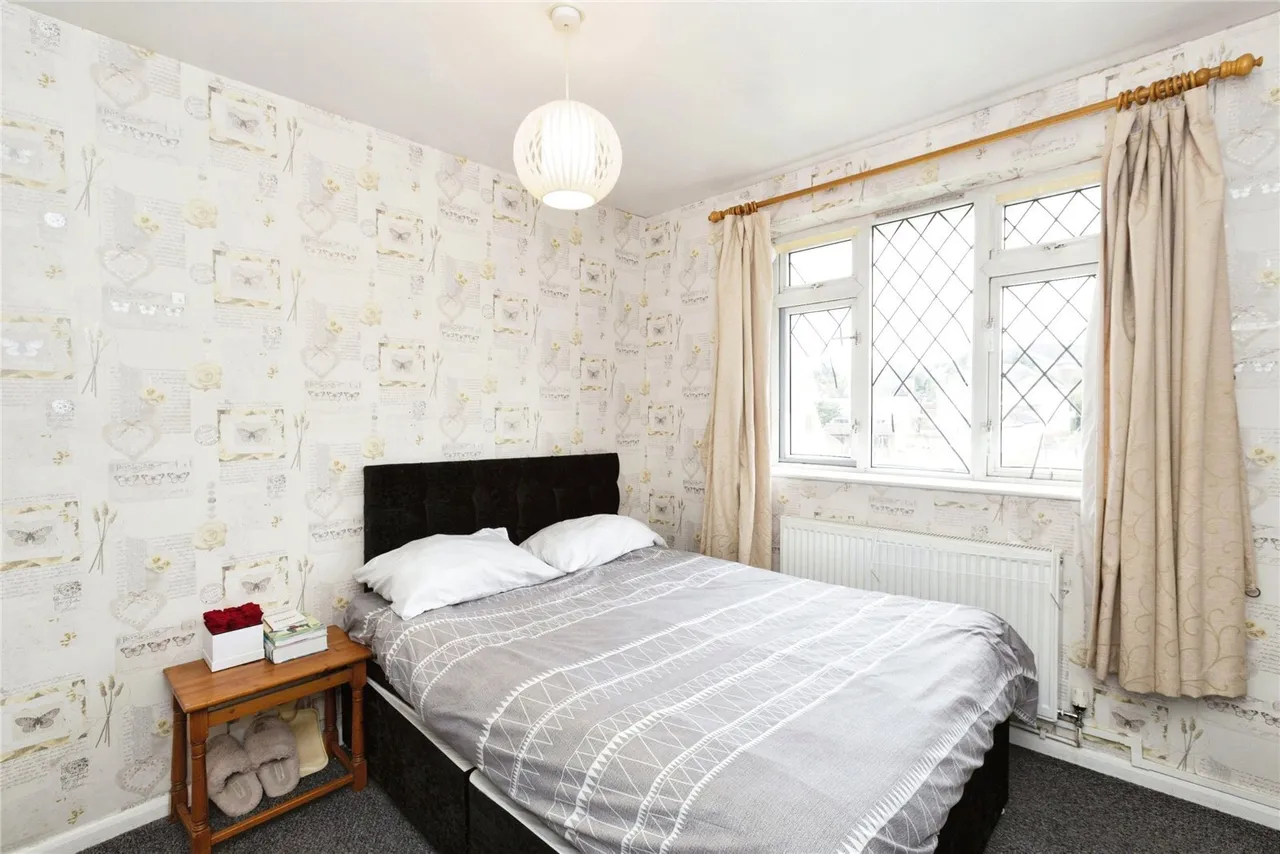 Claybury Broadway, Ilford, IG5, photo 9