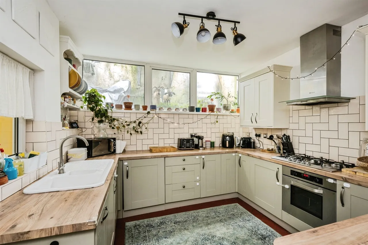 Vivian Road, Swansea, SA2, photo 2