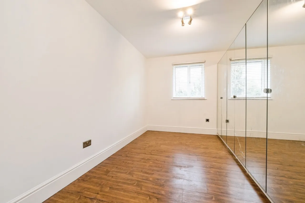 Harrisons Wharf, Purfleet-on-Thames, Essex, RM19, photo 15