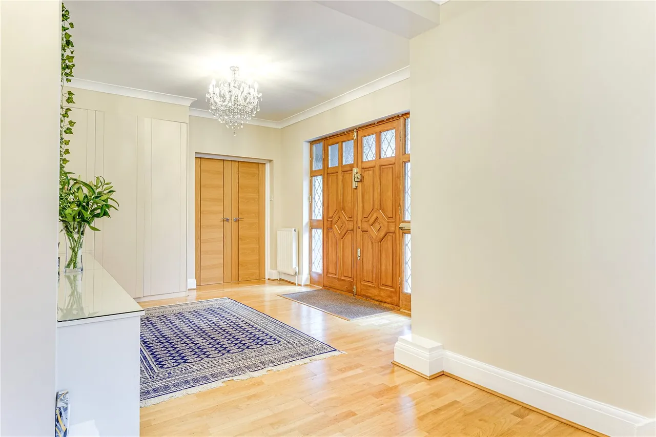 Carbone Hill, Northaw, Hertfordshire, EN6 4PN, photo 5