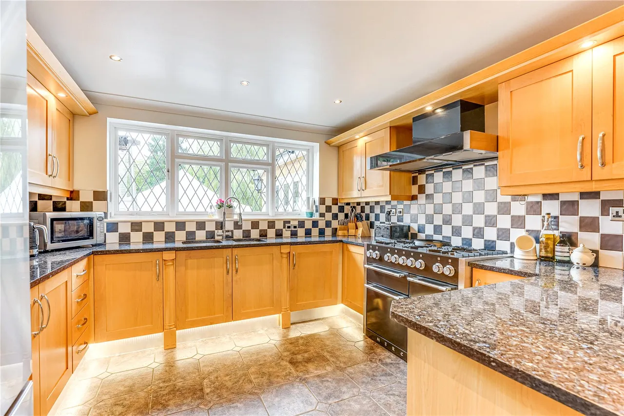 Carbone Hill, Northaw, Hertfordshire, EN6 4PN, photo 7