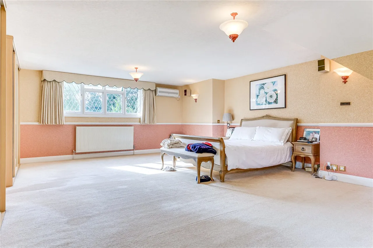 Carbone Hill, Northaw, Hertfordshire, EN6 4PN, photo 15