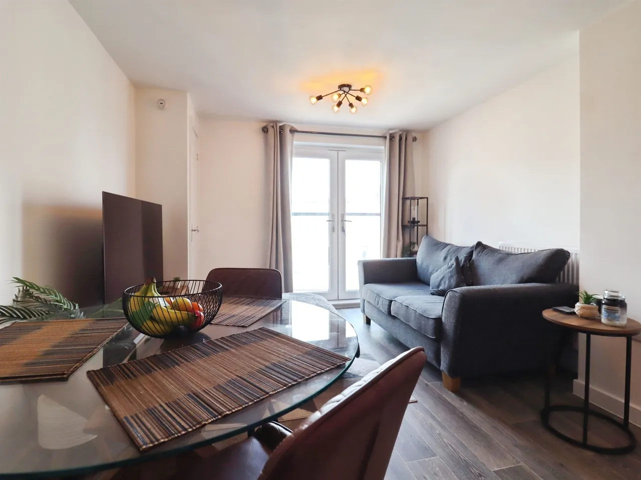 1 bed flat for sale — Clos Y Rheilffordd, Barry