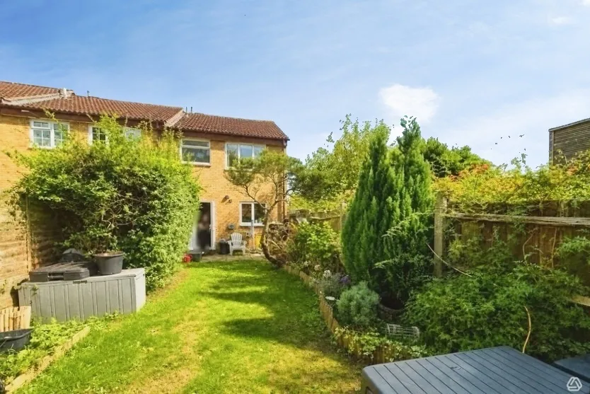 Juniper, Bracknell, RG12, photo 4