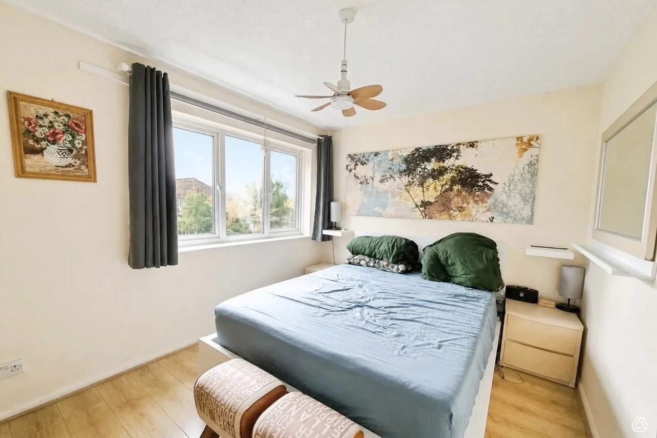 Juniper, Bracknell, RG12, photo 8