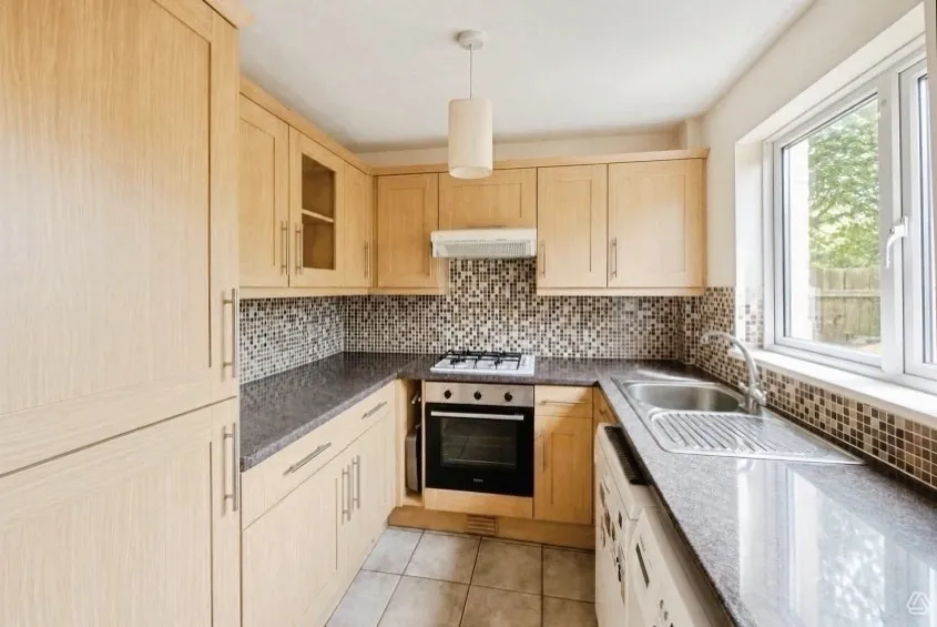 Juniper, Bracknell, RG12, photo 3