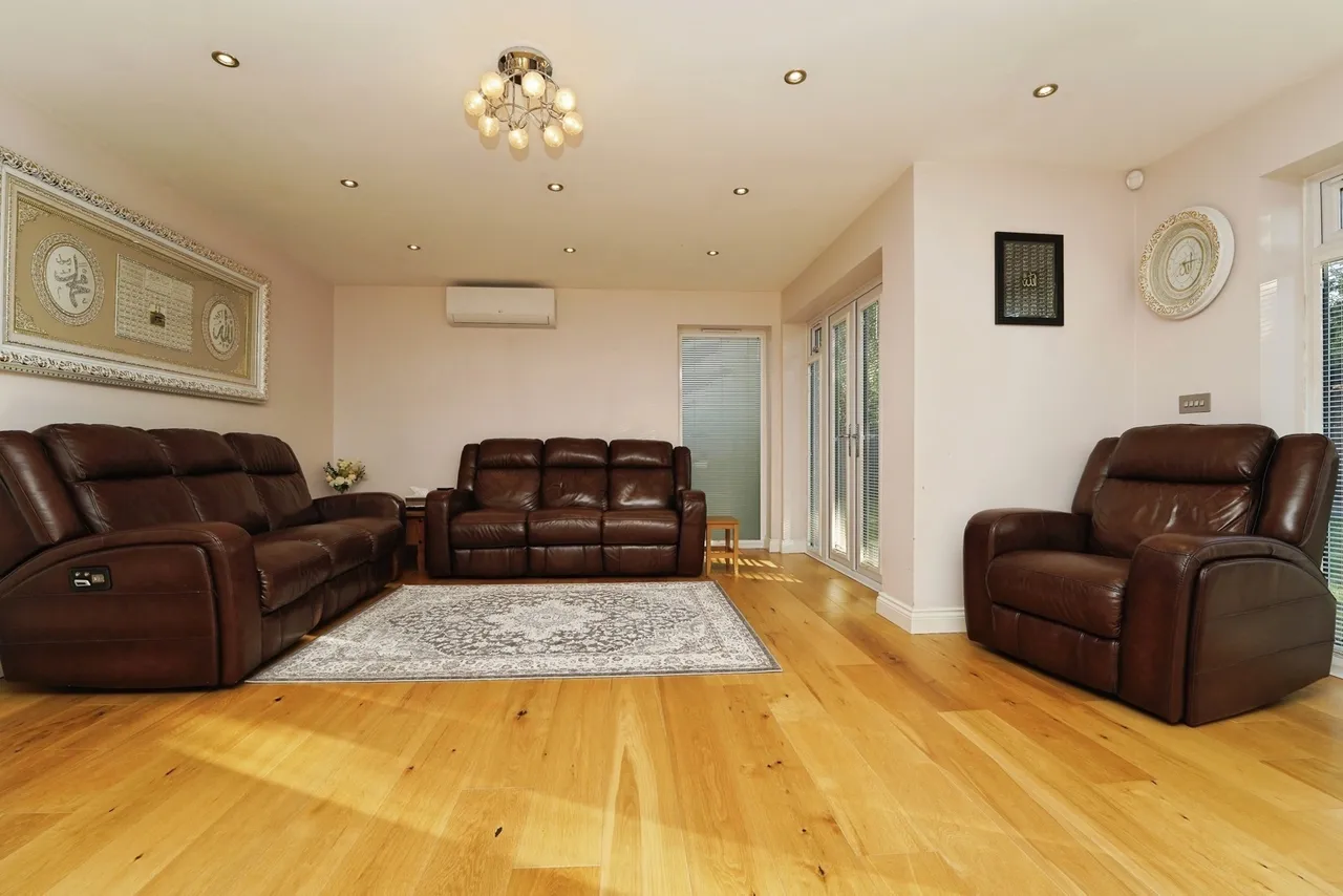 Gloucester Road, Cheltenham, GL51, photo 2