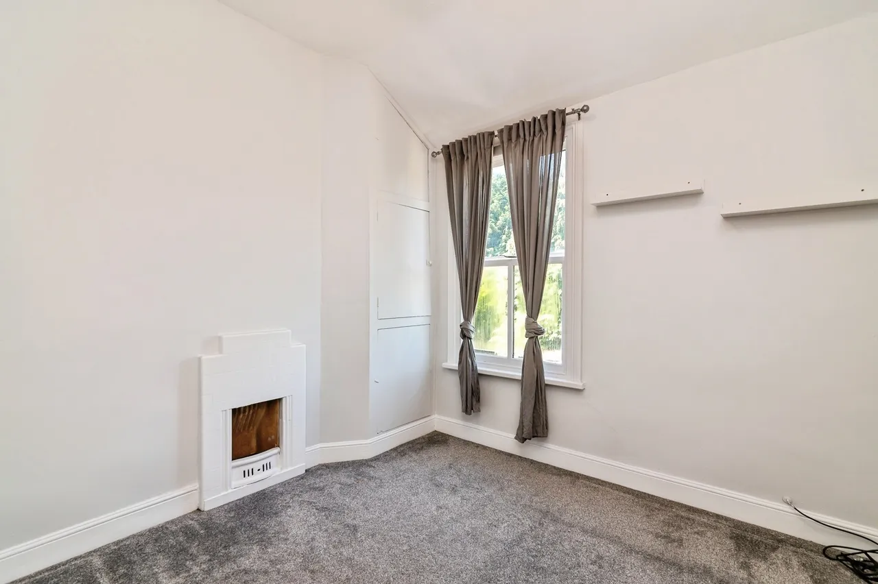 Elm Drive, NOTTINGHAM, Nottinghamshire, NG4, photo 15