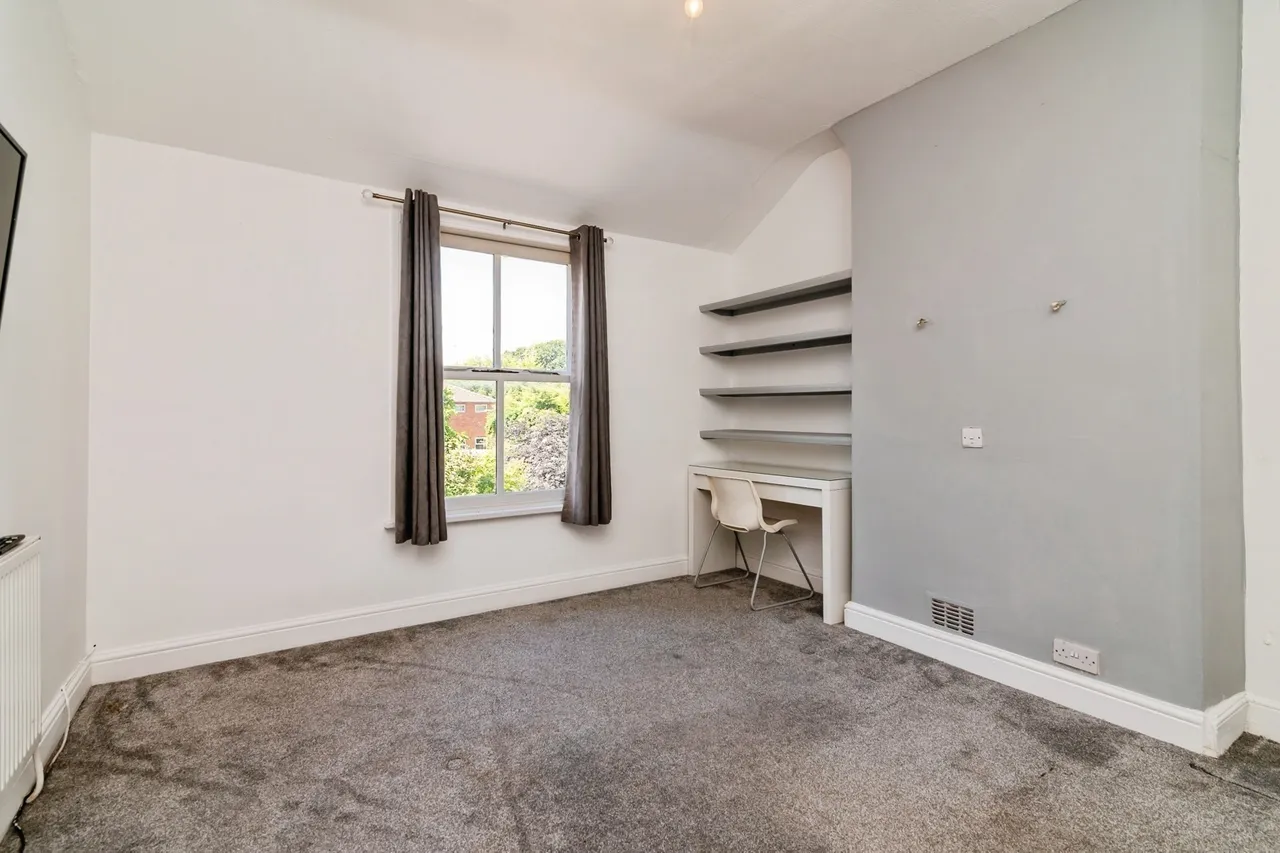 Elm Drive, NOTTINGHAM, Nottinghamshire, NG4, photo 12