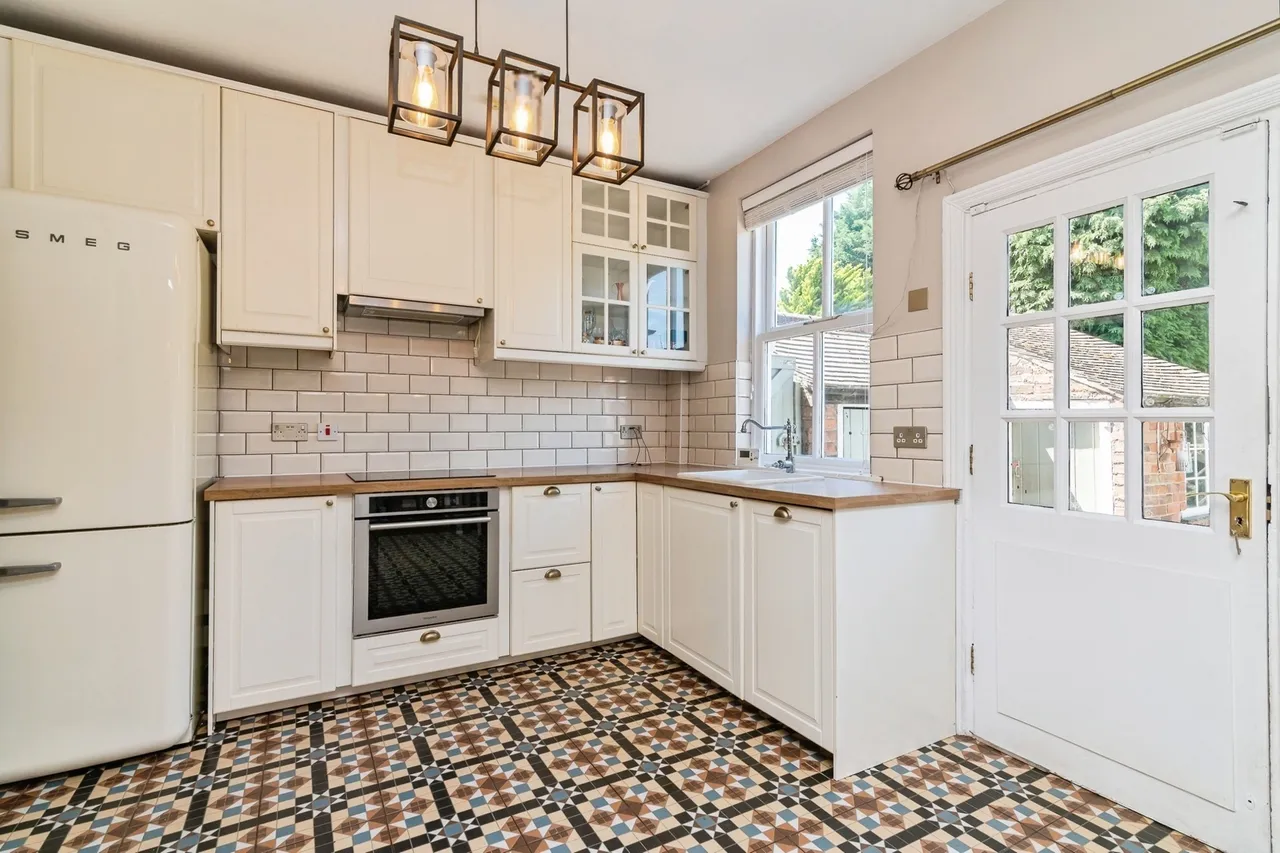 Elm Drive, NOTTINGHAM, Nottinghamshire, NG4, photo 6