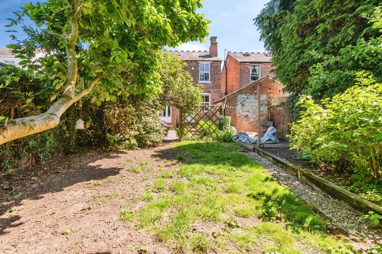 Elm Drive, NOTTINGHAM, Nottinghamshire, NG4, photo 21