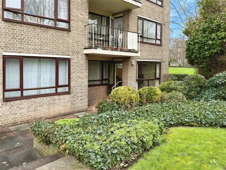 2 bed flat for sale — North Park, London, SE9