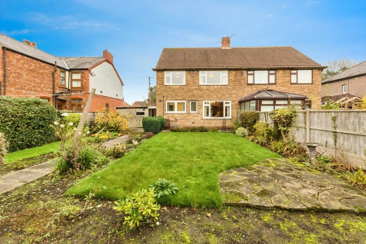 Primrose Avenue, CREWE, Cheshire, CW1, photo 18