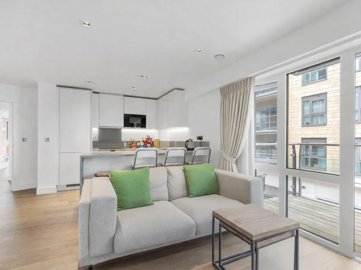 Dickens Yard, London, W5, photo 3