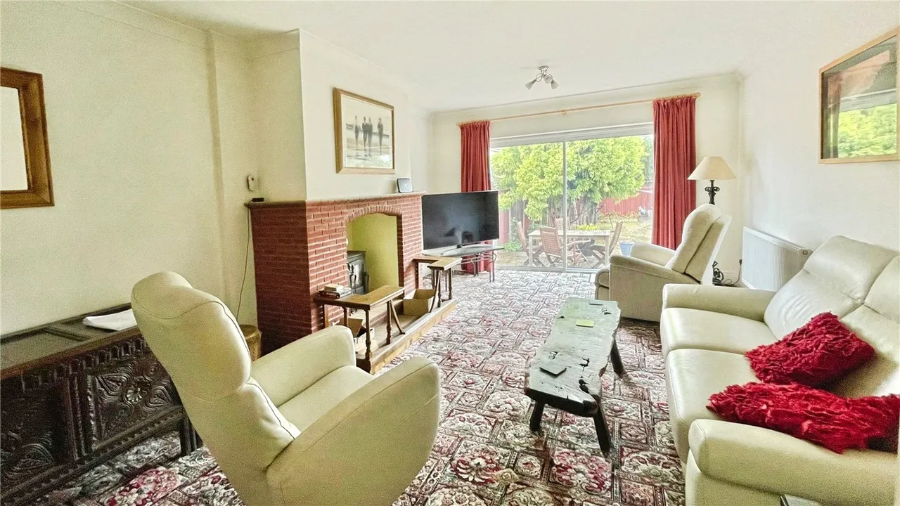 Alcester Road, Stratford-upon-Avon, Warwickshire, CV37, photo 2