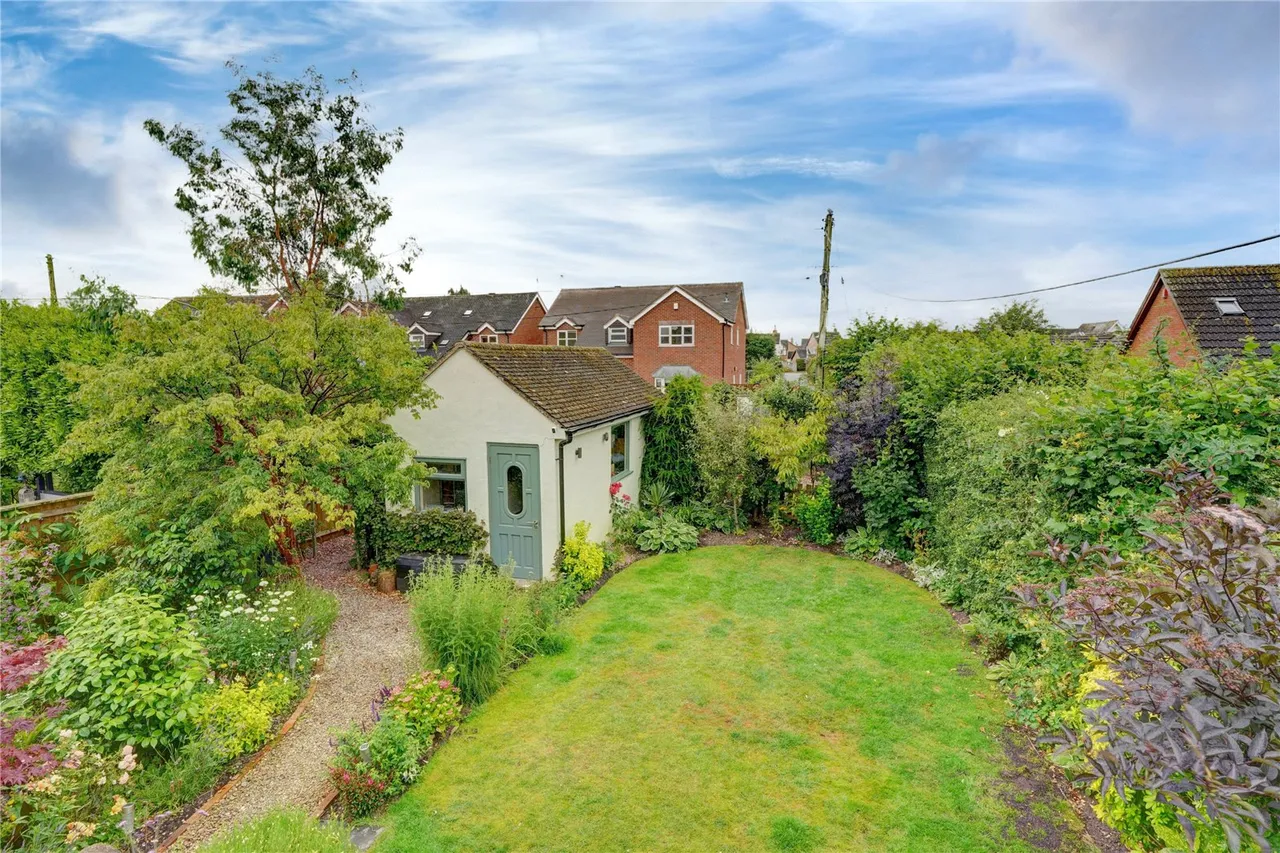 O'Keys Lane, Fernhill Heath, Worcester, Worcestershire, WR3 8RL, photo 23