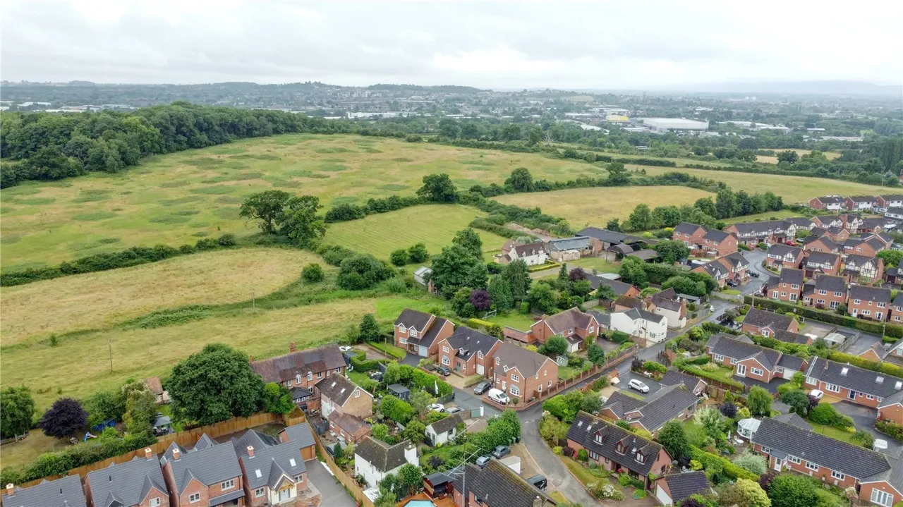 O'Keys Lane, Fernhill Heath, Worcester, Worcestershire, WR3 8RL, photo 35