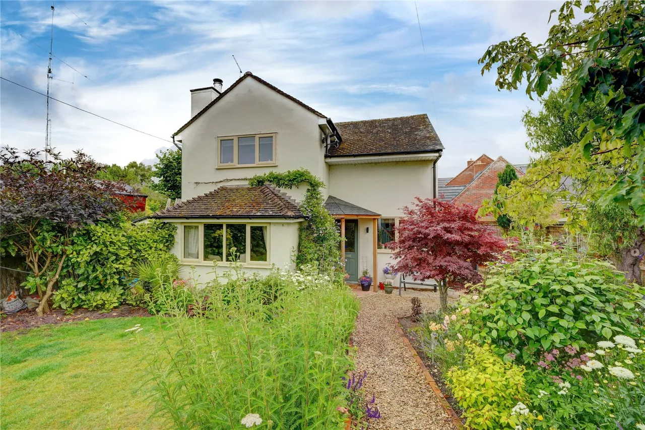 O'Keys Lane, Fernhill Heath, Worcester, Worcestershire, WR3 8RL, photo 31