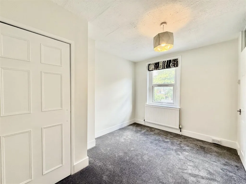 Quarry Road, Swindon, photo 7