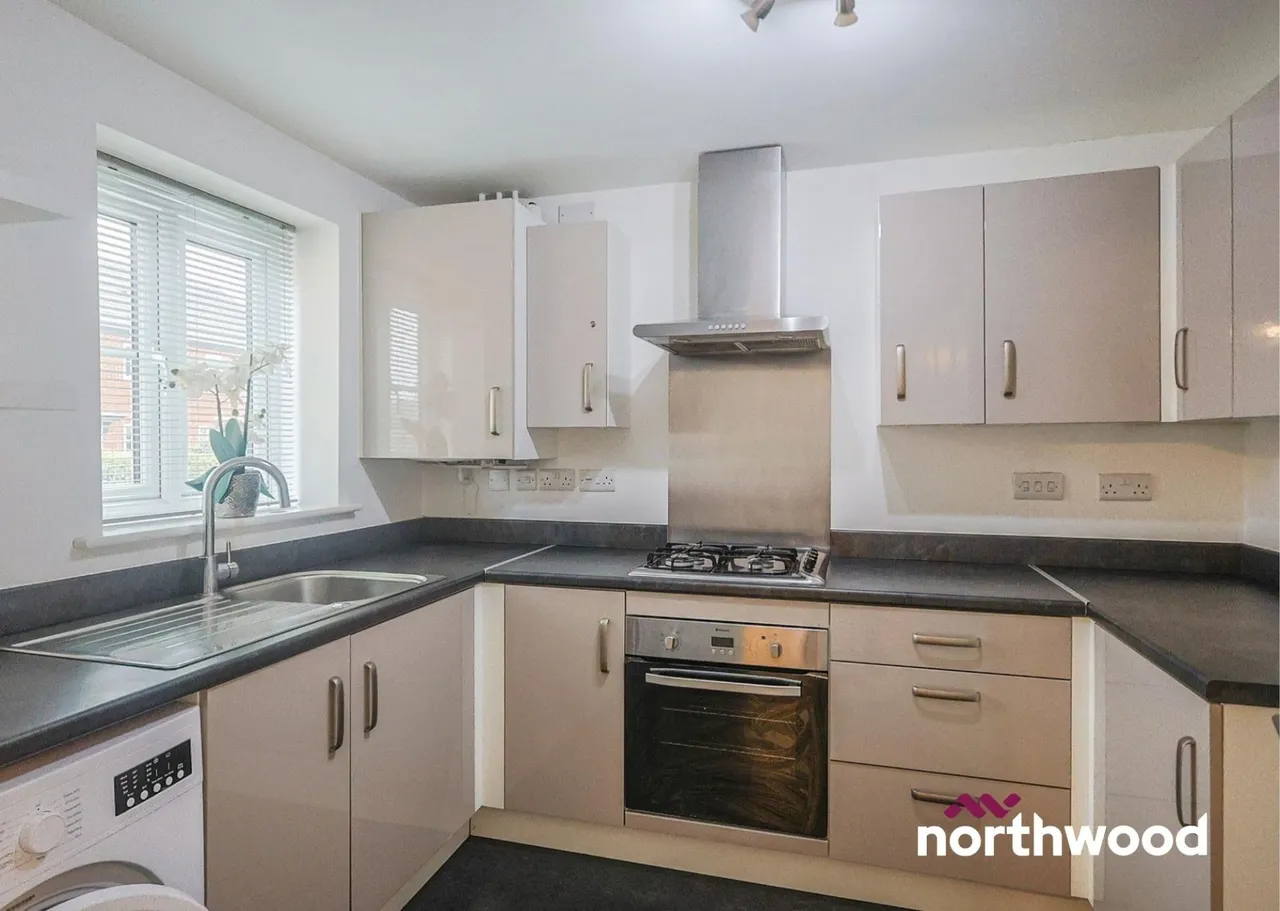 Hardings Wood Avenue, Sandbach, CW11, photo 2