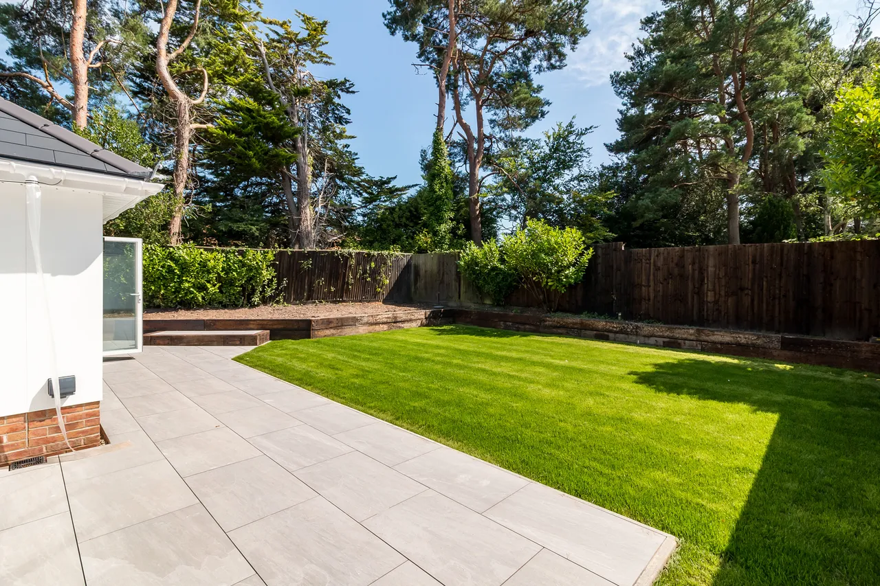20B Bushmead Drive, Ashley Heath, Ringwood, BH24 2HU, photo 3
