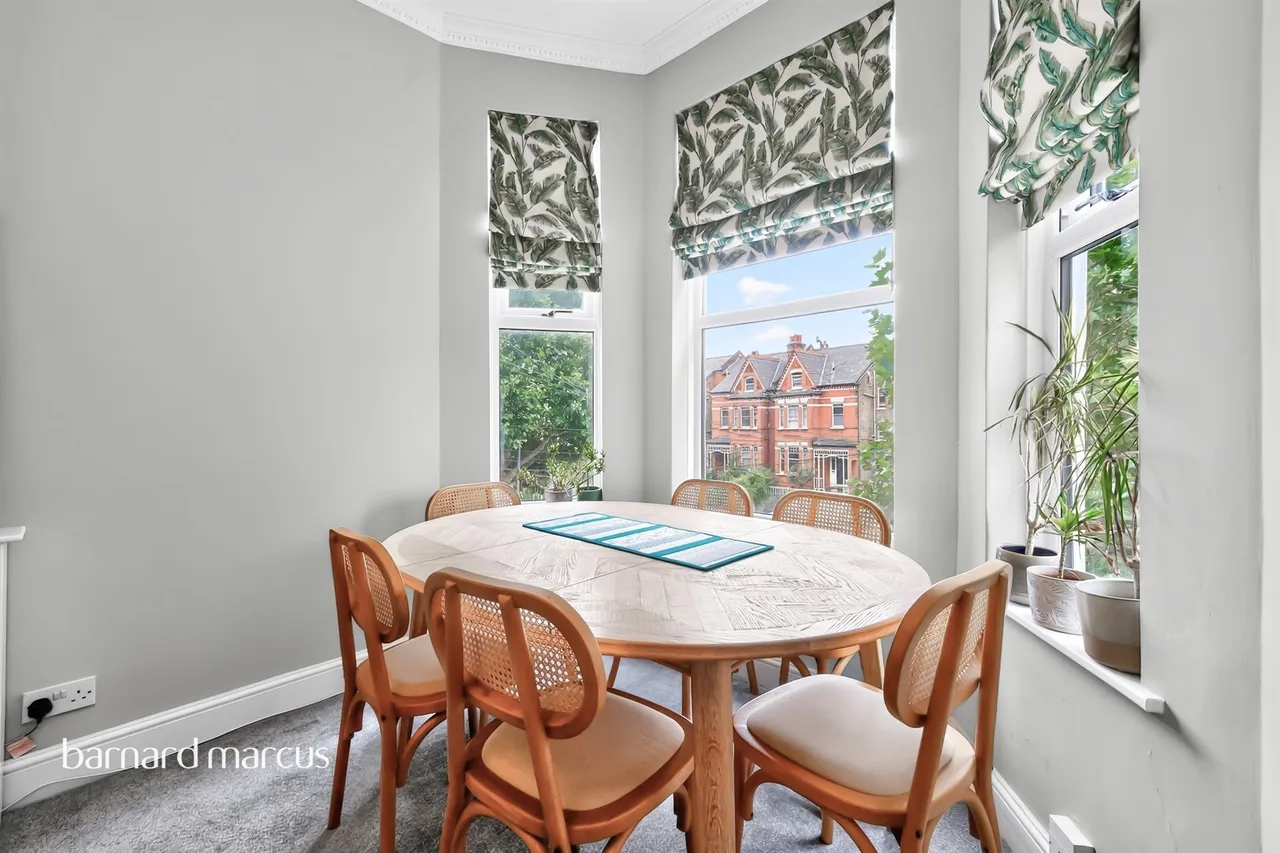 Thurlow Park Road, London, SE21, photo 8