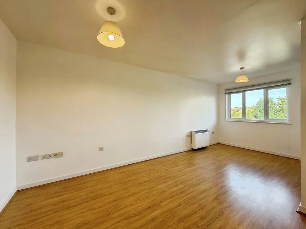 2 bed flat for sale, Honeypot Lane, HA7