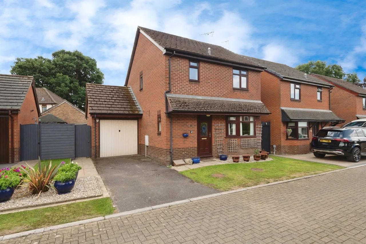 Jasmine Close, Tiverton, EX16, photo 17