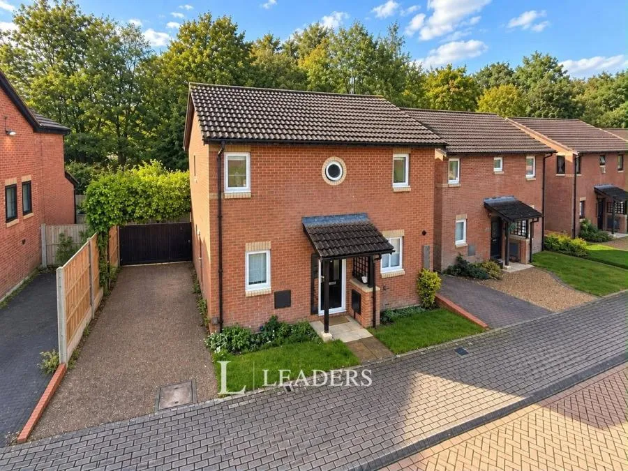 3 bed house for sale, Runford Court, Shenley Lodge, MK5