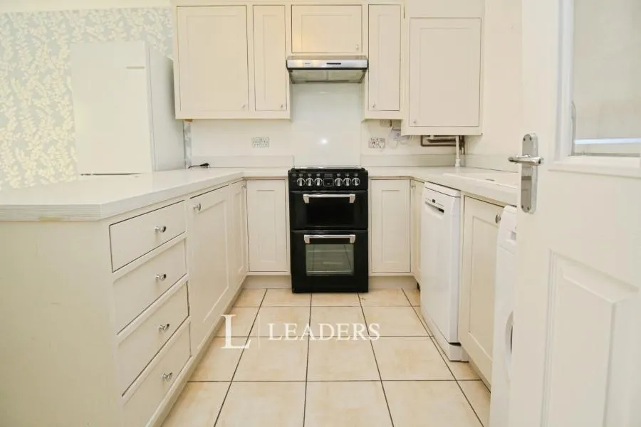 Runford Court, Shenley Lodge, MK5, photo 5