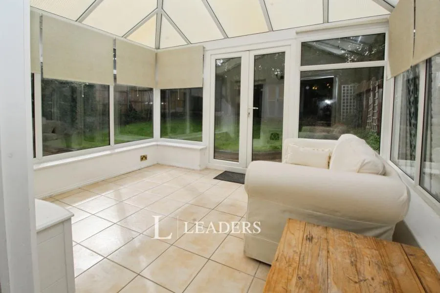 Runford Court, Shenley Lodge, MK5, photo 10