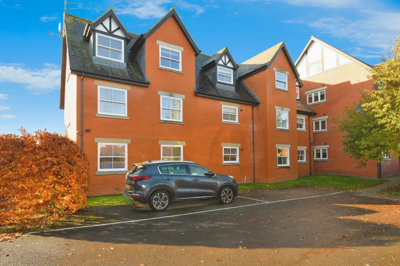 3 bed flat for sale, Bennetts Mill Close, Woodhall Spa, LN10