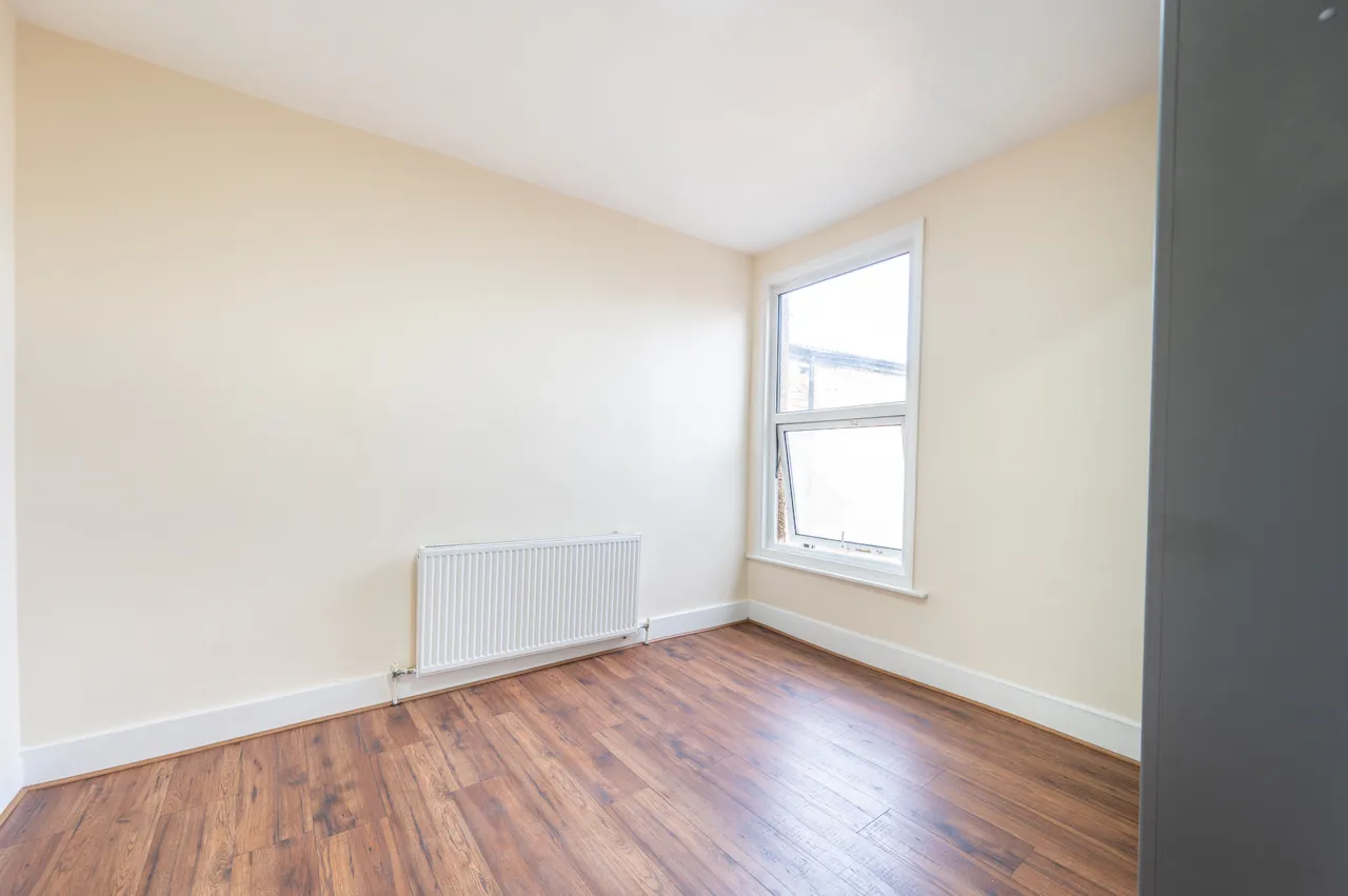 24b Leopold Road, London, photo 5