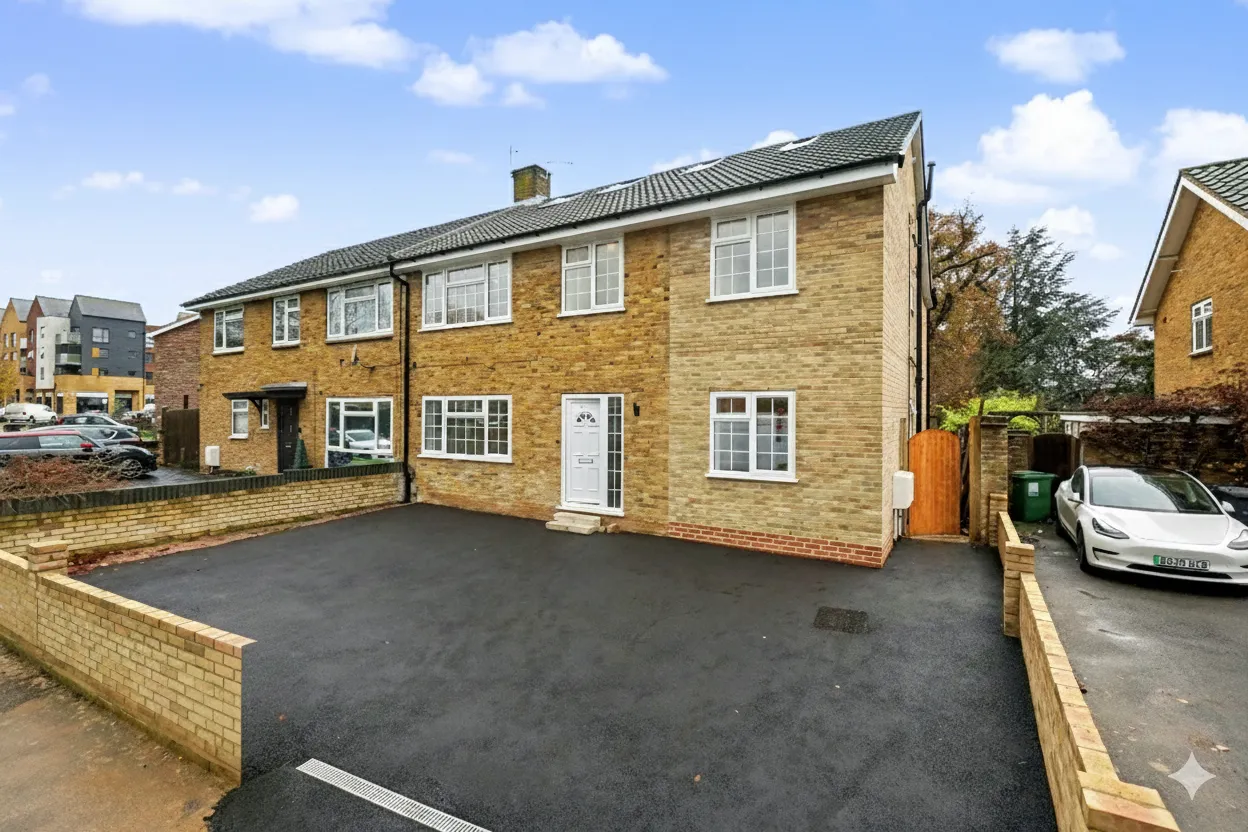 3 bed flat for sale — Wallis Avenue, Maidstone, ME15 9HS