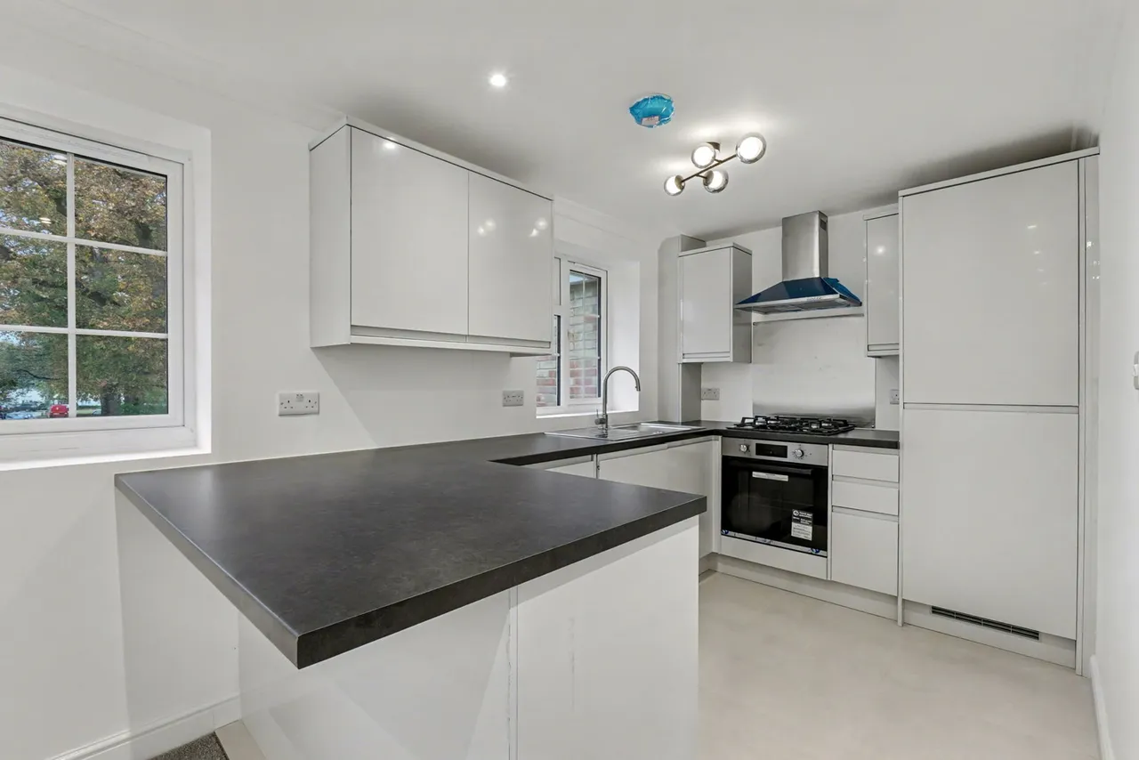 Wallis Avenue, Maidstone, ME15 9HS, photo 4