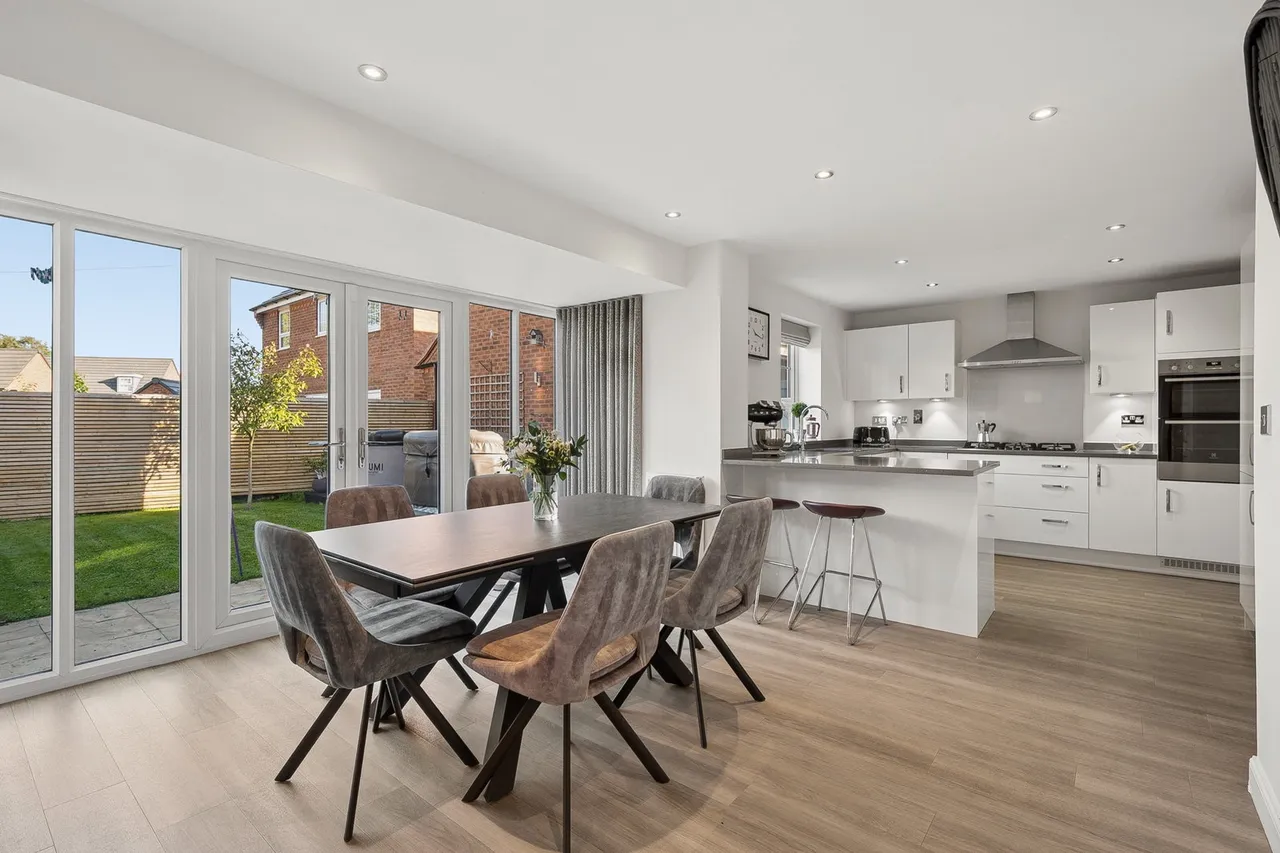 Primrose Way, Wilmslow, SK9, photo 2