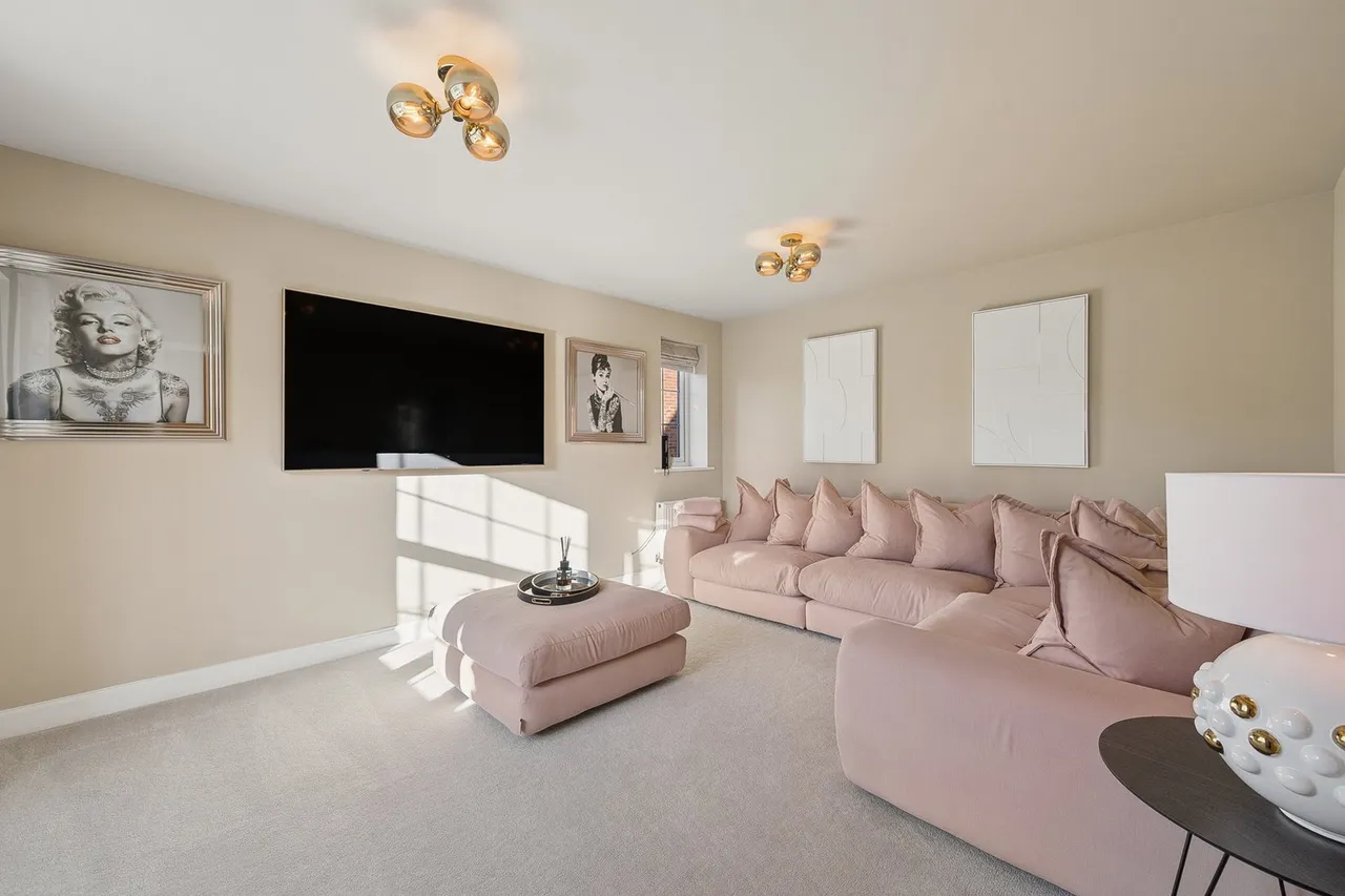 Primrose Way, Wilmslow, SK9, photo 3
