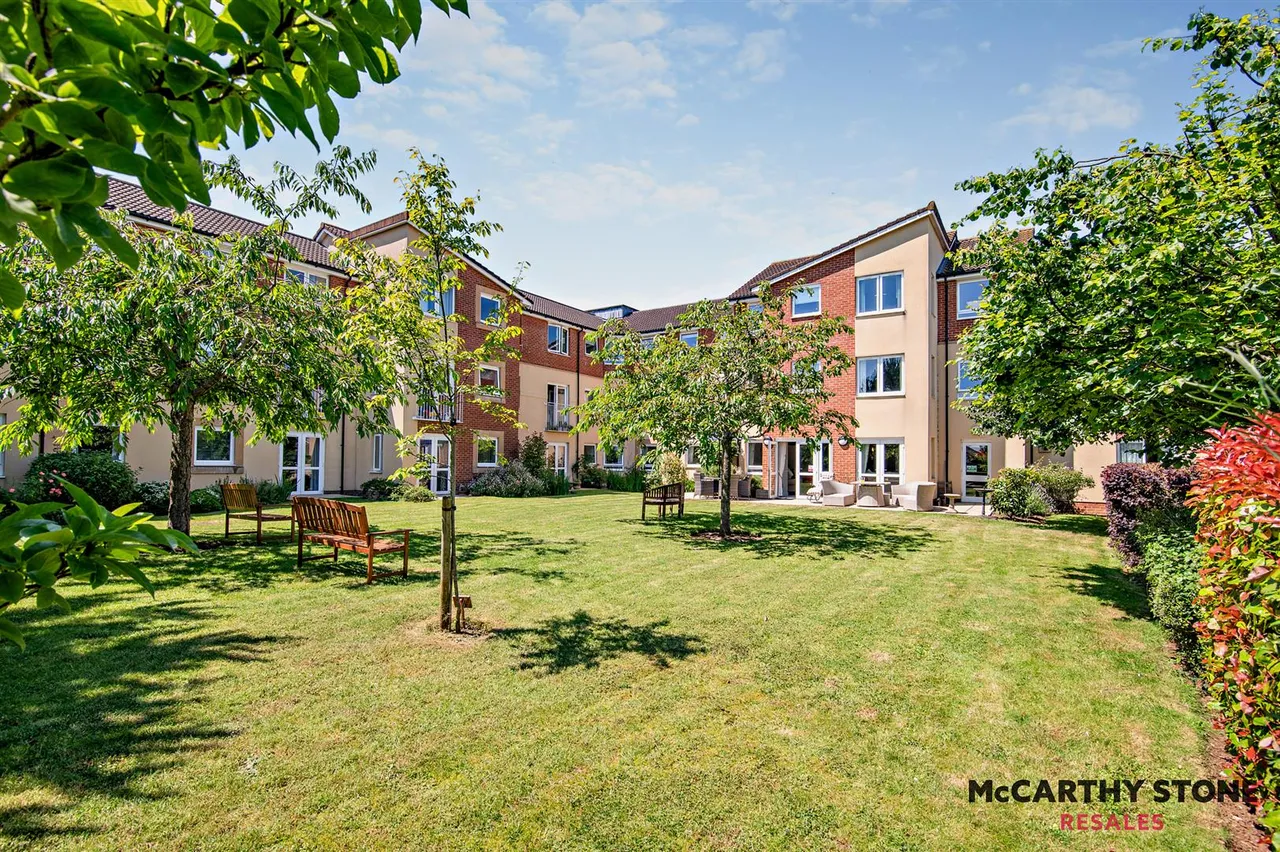 1 bed flat for sale, Station Road, Worle, BS22