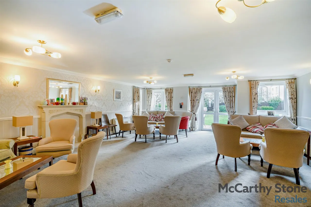 Station Road, Worle, BS22, photo 8