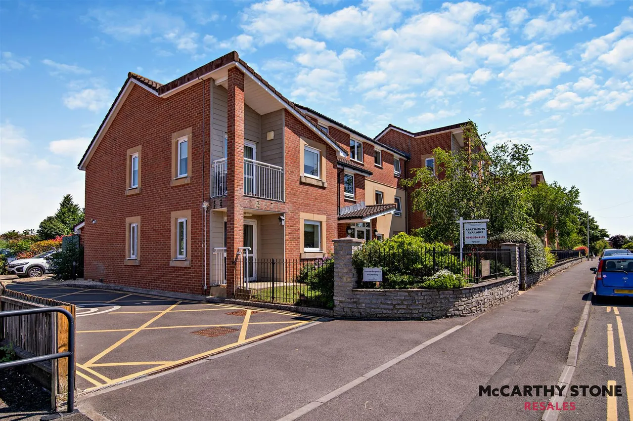 Station Road, Worle, BS22, photo 14