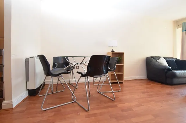 Royal Plaza, 1 Eldon Street, Sheffield, S1 4GB, photo 5