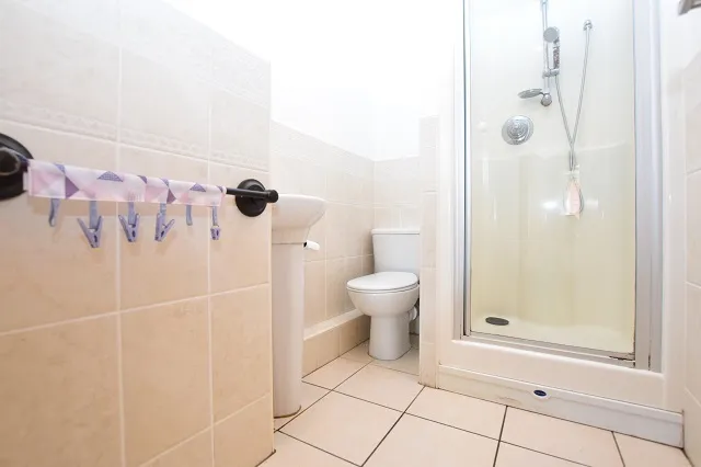 Royal Plaza, 1 Eldon Street, Sheffield, S1 4GB, photo 7