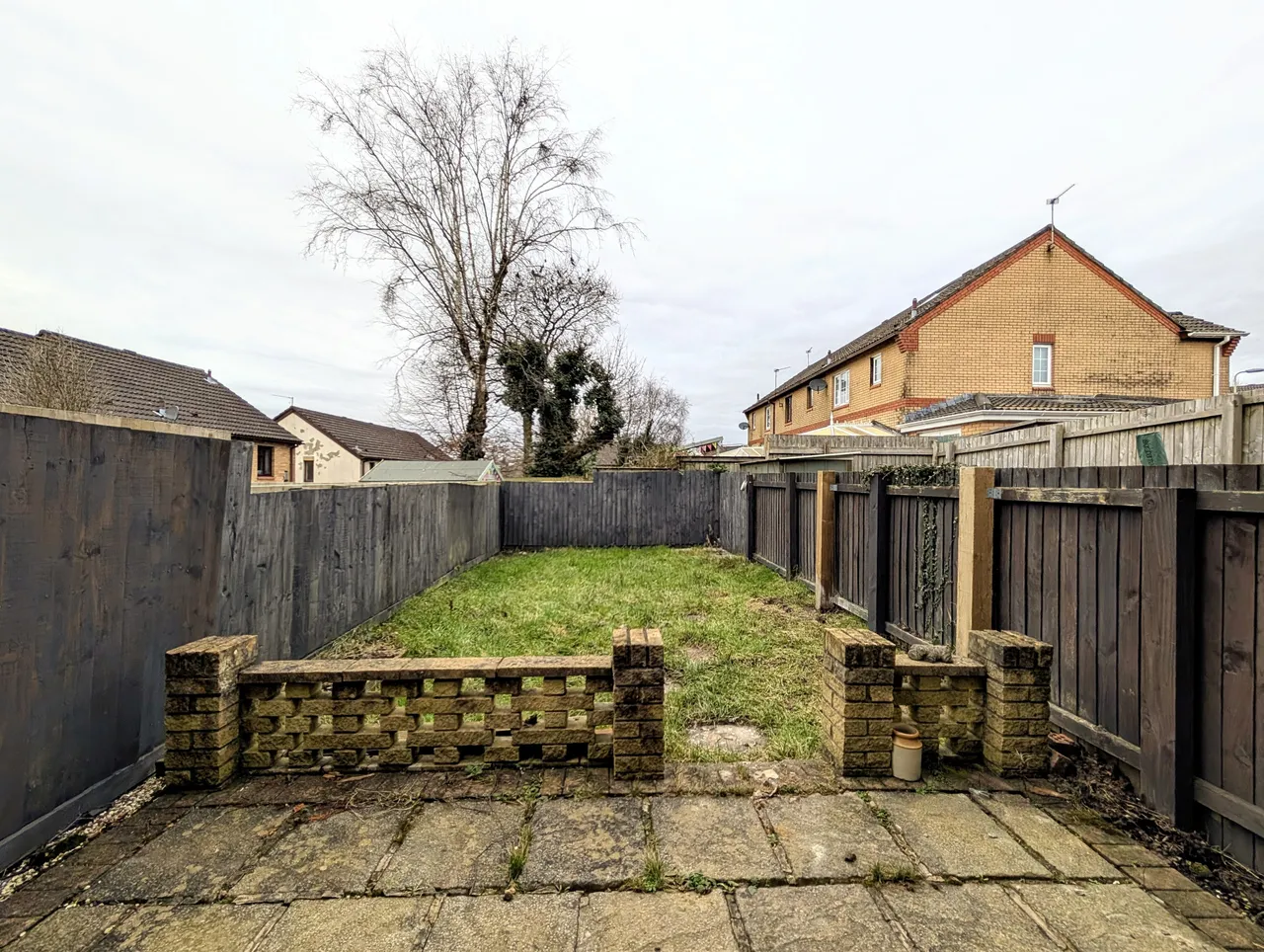 Clos Y Dolydd, Beddau, CF38, photo 9