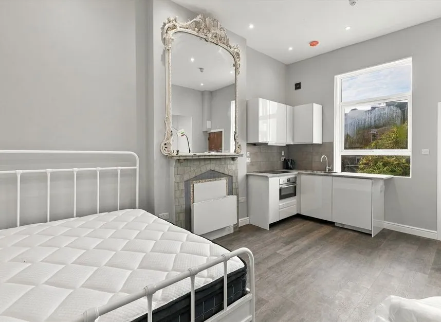 Warwick Road, Earls Court, SW5, photo 2