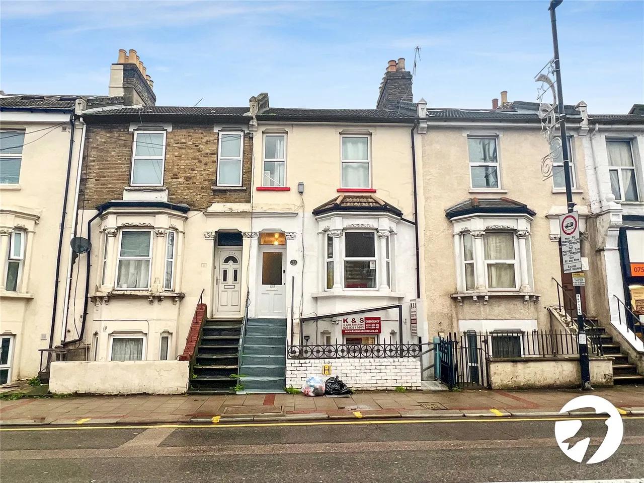 3 bed 3 bedroom property to rent, Plumstead High Street, Plumstead, SE18