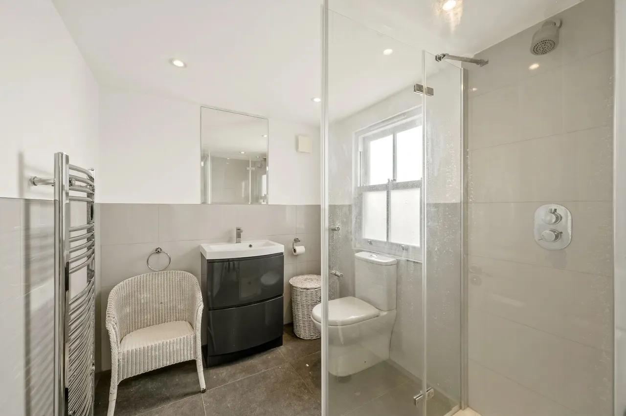 Amity Grove, West Wimbledon, SW20, photo 12