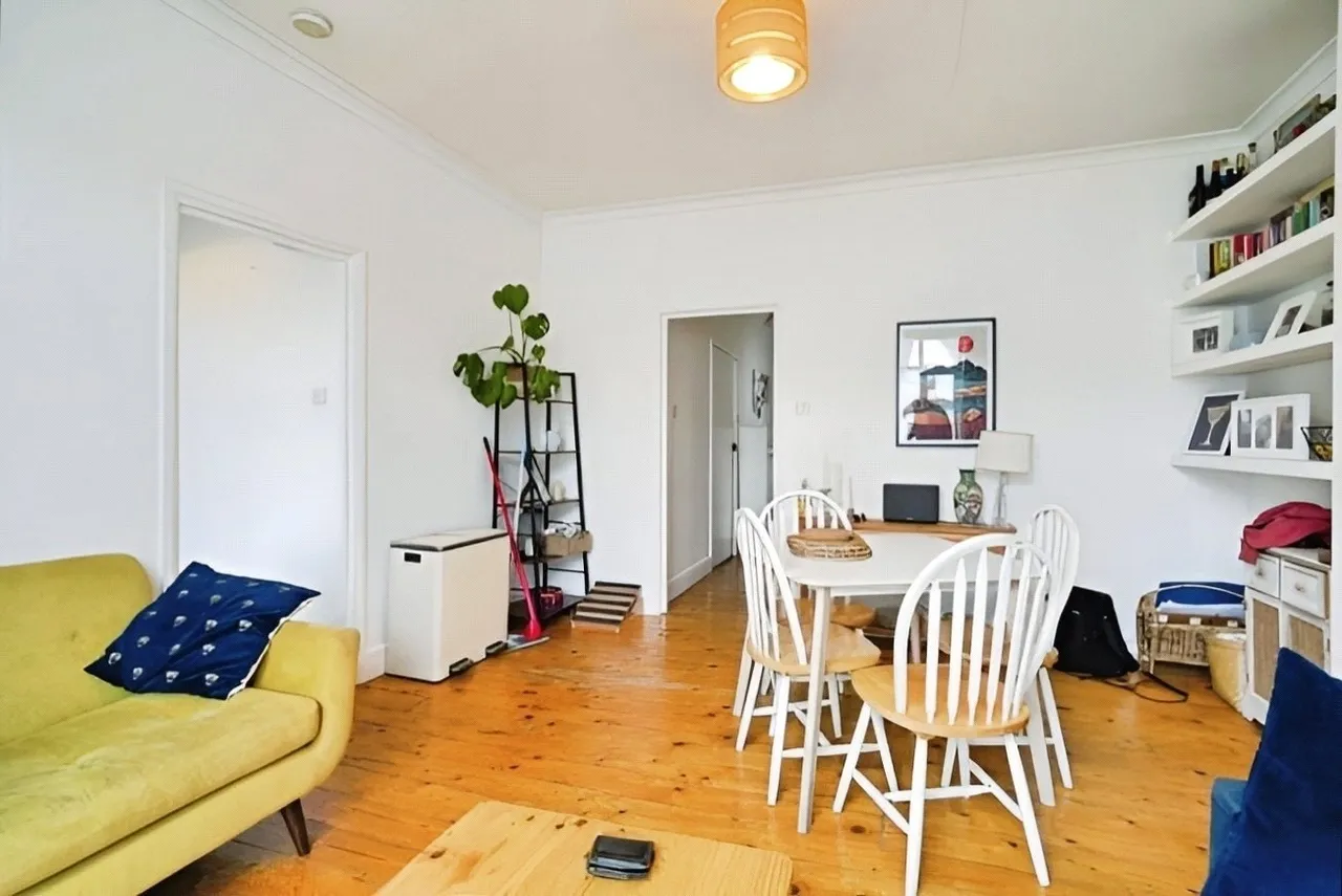 Romola Road, London, SE24, photo 2